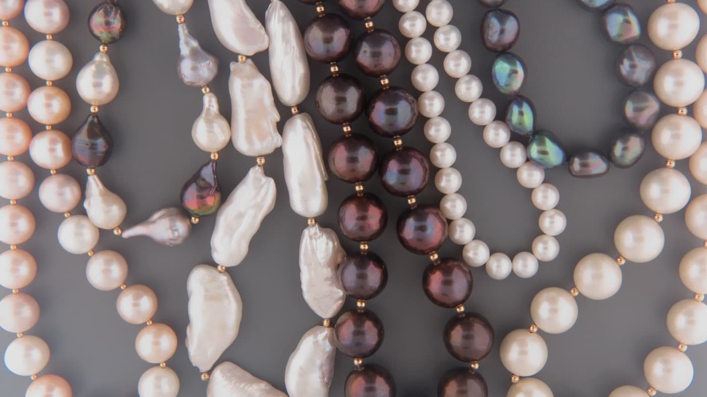 Strands of freshwater pearls in white, pink, silver and black